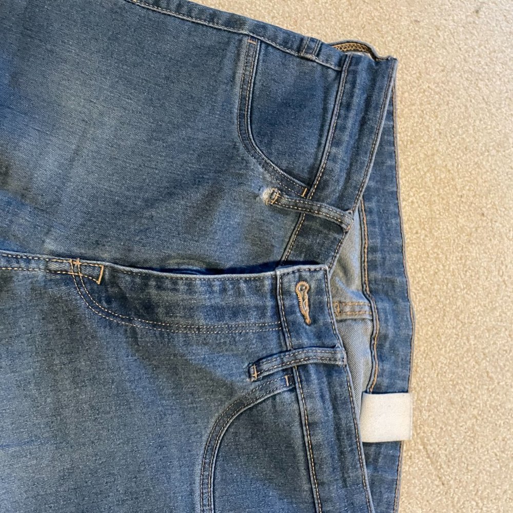 Jeans - Picture 2 of 4